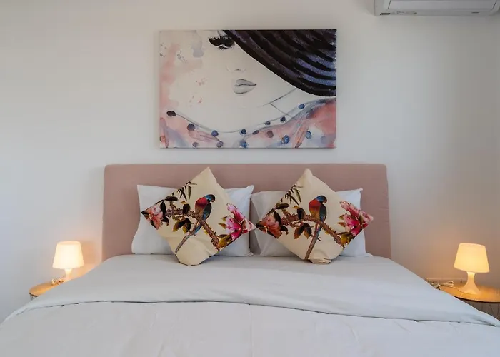 Harmonia 2-br In Livadia *