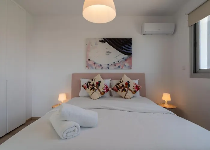 Harmonia 2-br In Livadia