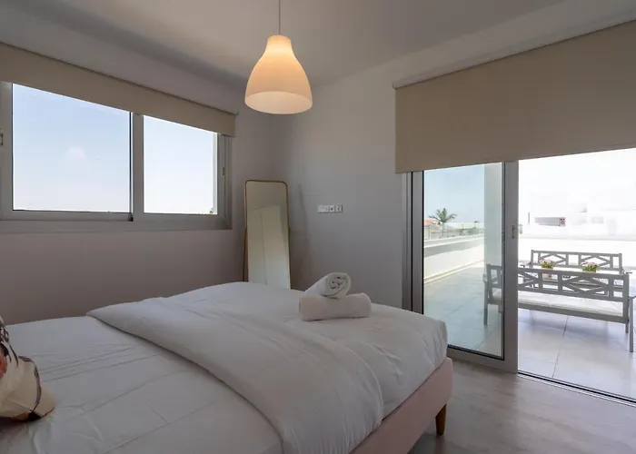 Апартаменти Harmonia 2-br In Livadia