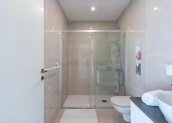 Harmonia 2-br In Livadia *