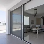 Harmonia 2-br In Livadia Apartament Larnaca